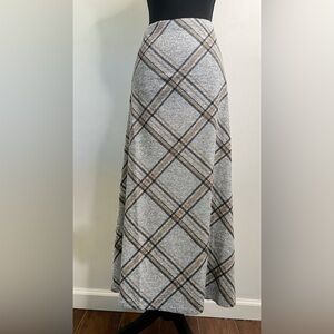 Chic Plaid A-Line Skirt in Gray and Tan NWT